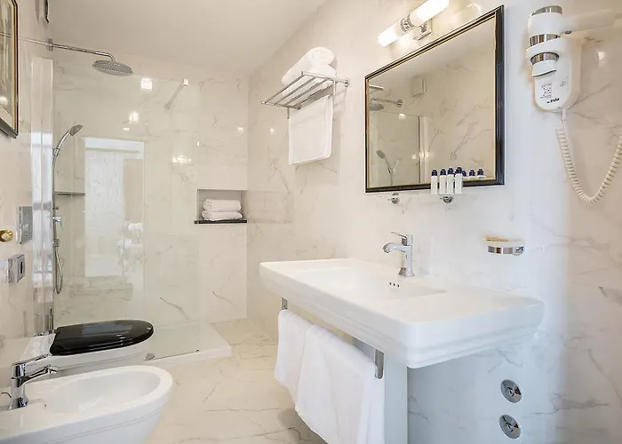 Splendida Palace Frühstückspension 4*