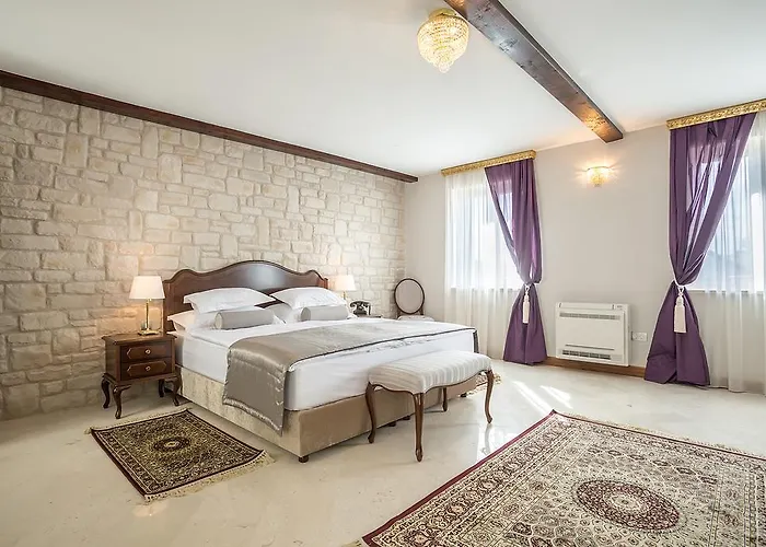 Nocleg ze śniadaniem Splendida Palace 4*