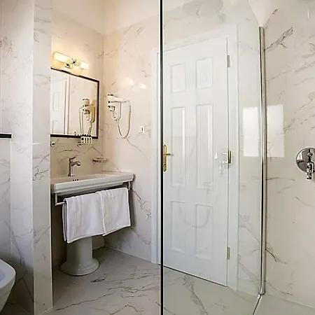 Splendida Palace Bed and breakfast 4*