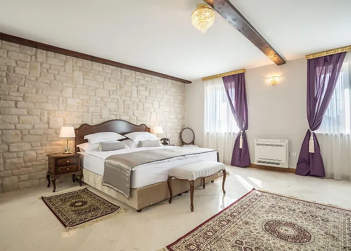 ベッド・アンド・ブレックファスト スプレンディダ パレス 4*