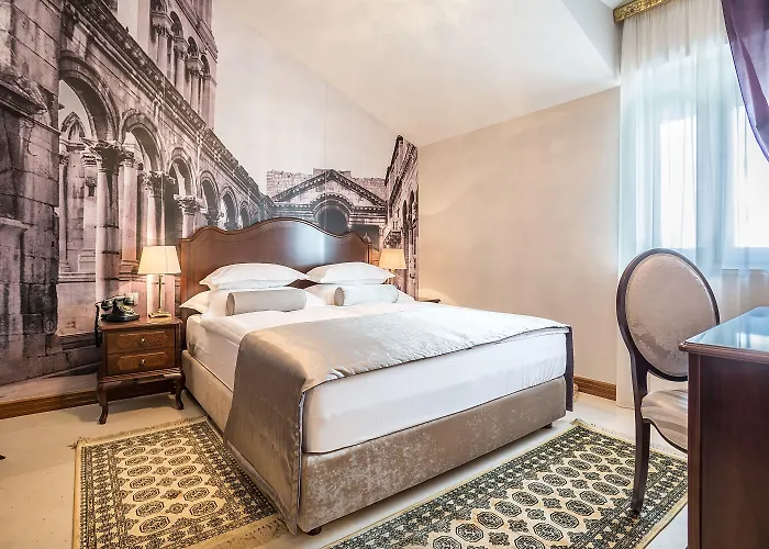 スプレンディダ パレス 4*